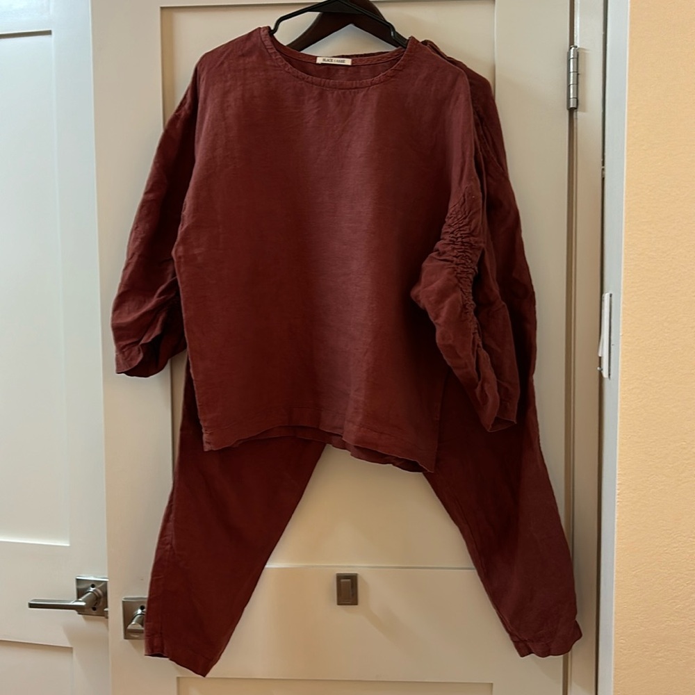 Black Crane - brick linen - pant set -$120